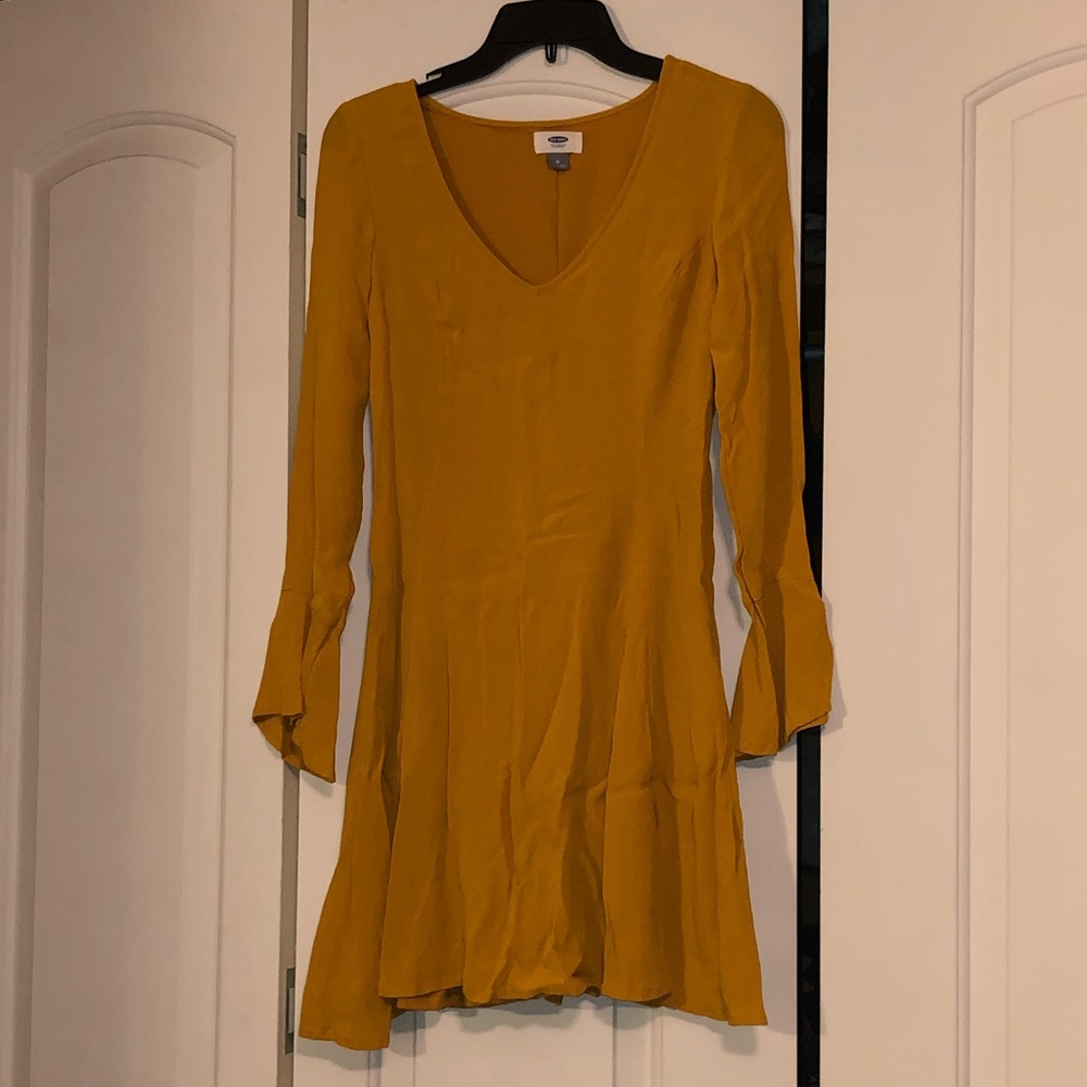 Yellow short dress